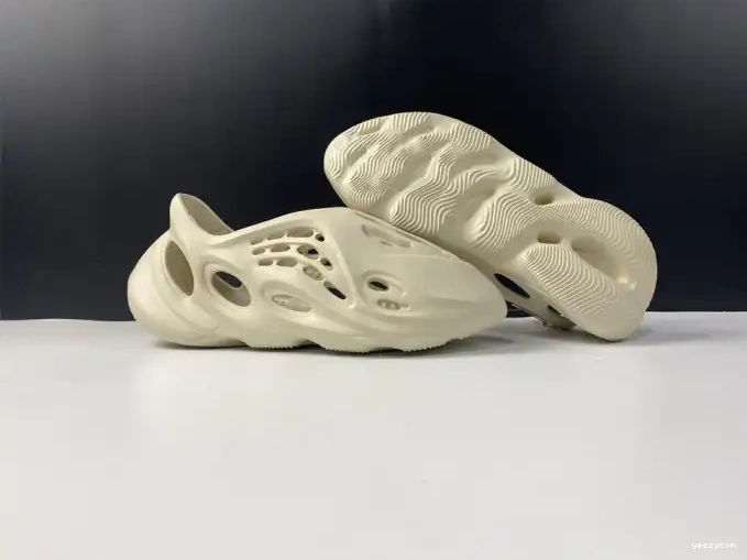 Sand Adidas Yeezy RNNR FY4567 Foam 0608